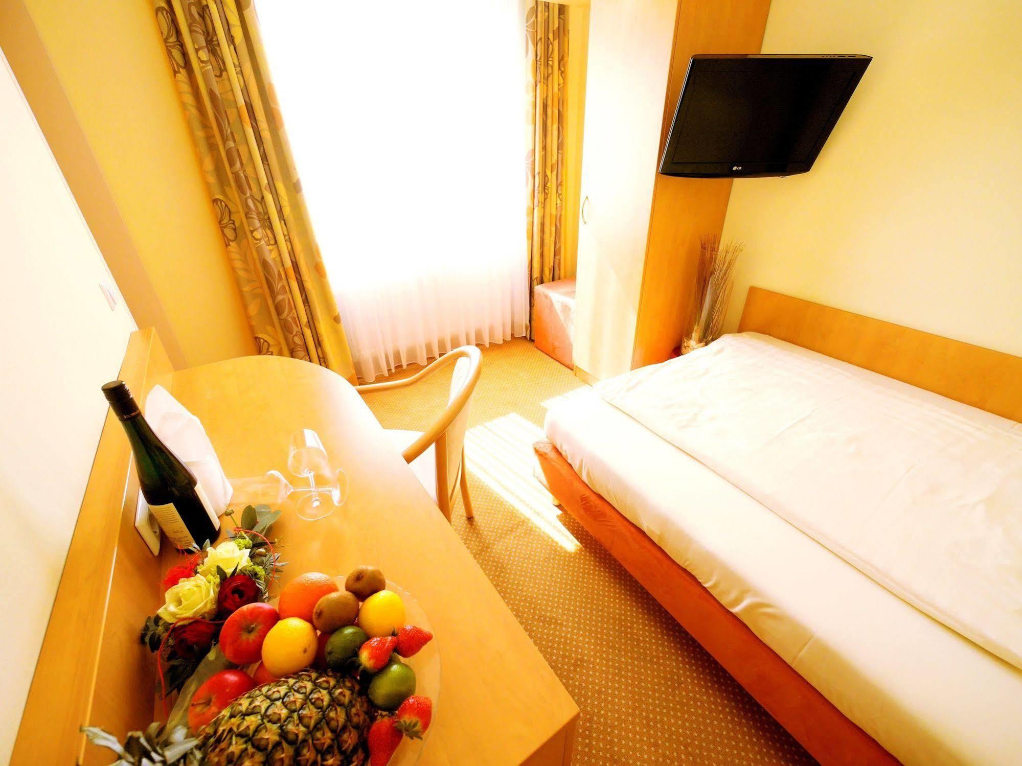 Wohngut Koblenz Hotel 4*